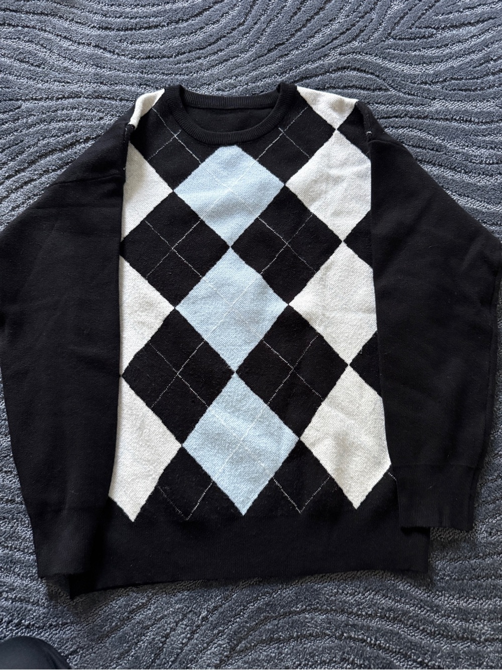 Argyle women’s crewneck